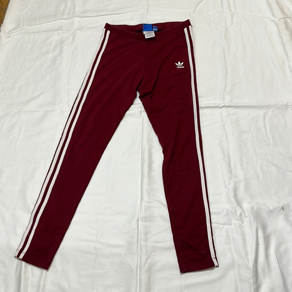 Maroon leggings